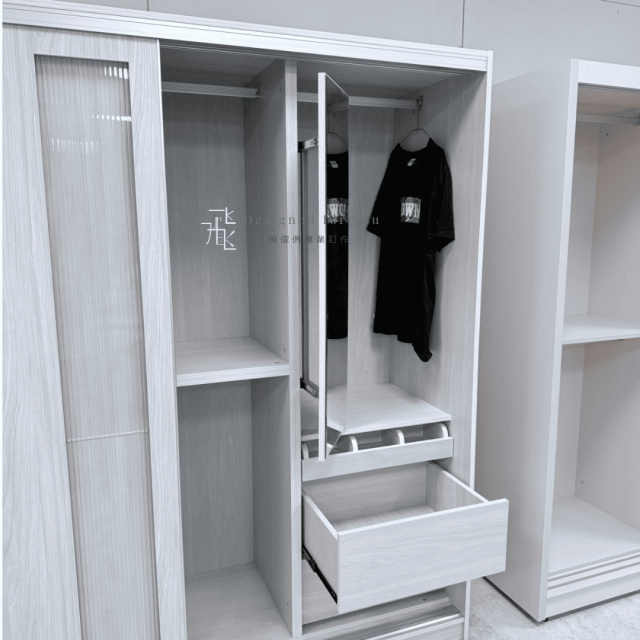 O012 白榆木6.5尺推門衣櫃